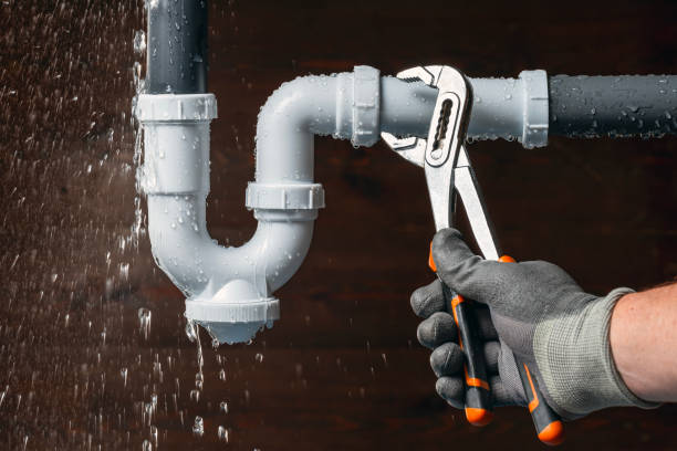 Professional Leak Detection technician working in Medway, MA